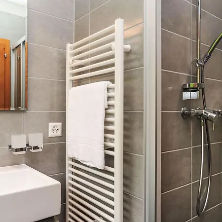 Apartament Rosablanche 205 By Interhome *